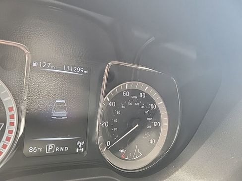 Used 2017 Nissan Titan SV AWD/4WD image 29