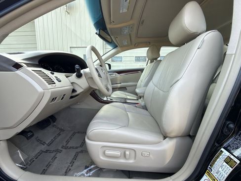 Used 2008 Toyota Avalon XLS image 13