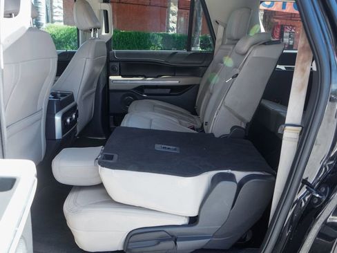 Used 2022 Ford Expedition Max Limited RWD image 43