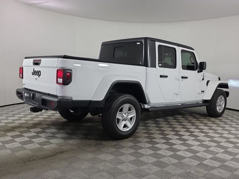 Used 2023 Jeep Gladiator Sport AWD/4WD image 10