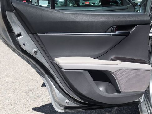 Used 2021 Toyota Camry LE FWD image 37
