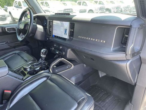Used 2025 Ford Bronco Badlands AWD/4WD image 14