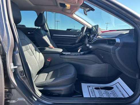 Used 2023 Nissan Altima 2.0 SR image 13