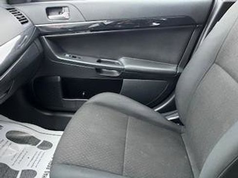 Used 2017 Mitsubishi Lancer ES FWD image 20