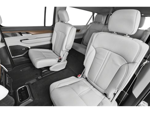 Certified 2024 Jeep Wagoneer L Series II w/ Flexible Seating Group AWD/4WD image 8