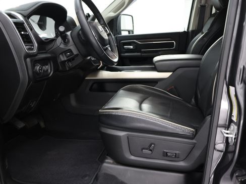 Used 2023 RAM 2500 Laramie AWD/4WD image 8