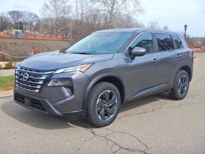 Used 2024 Nissan Rogue SV