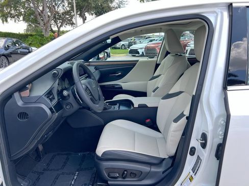 Certified 2024 Lexus ES 350 w/ Premium Package FWD image 12