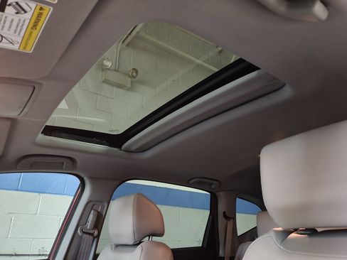 Used 2022 Honda CR-V Touring image 18