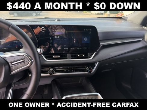 Used 2026 Chevrolet Equinox LT FWD image 31