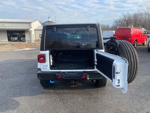 Used 2023 Jeep Wrangler Sahara w/ Cold Weather Group image 24