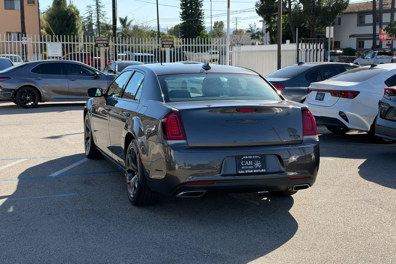 Used 2022 Chrysler 300 S RWD image 10