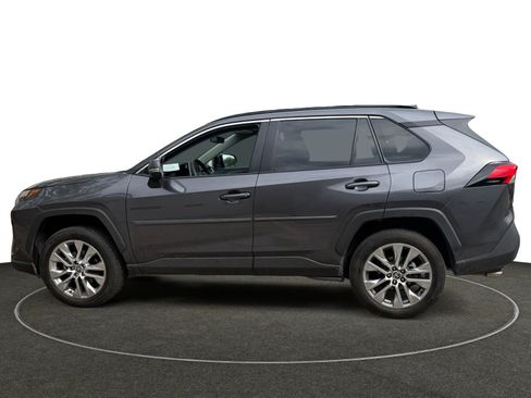 Used 2023 Toyota RAV4 XLE Premium AWD/4WD image 2