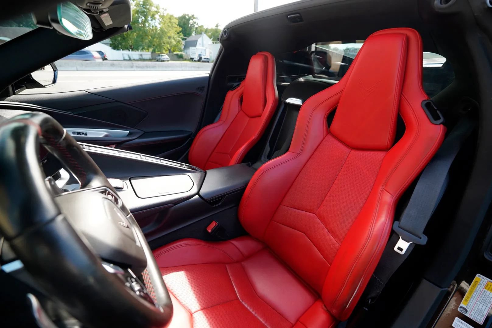 Used 2021 Chevrolet Corvette Stingray Coupe w/ 1LT RWD image 34