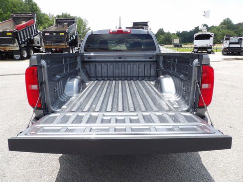 Used 2022 Chevrolet Colorado LT w/ Fleet Safety Package image 42