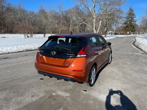 Used 2021 Nissan Leaf SV Plus image 6