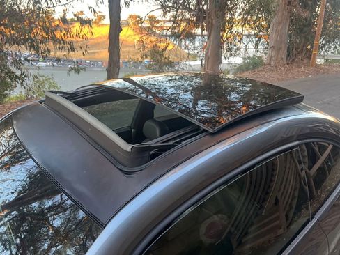 Used 2012 Volkswagen Beetle 2.5 image 6