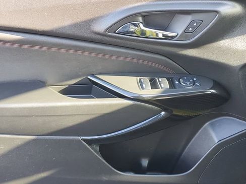 Used 2024 Chevrolet Trax RS w/ Driver Confidence Package image 14