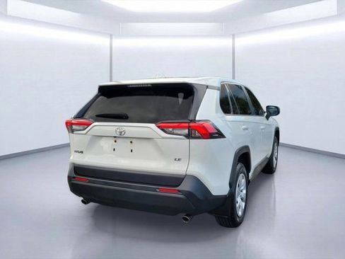 Used 2025 Toyota RAV4 LE FWD image 4