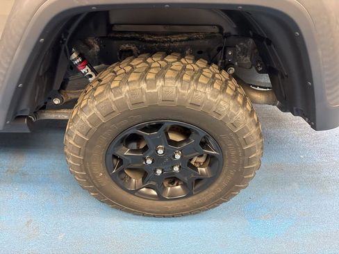 Used 2020 Jeep Gladiator Rubicon AWD/4WD image 18