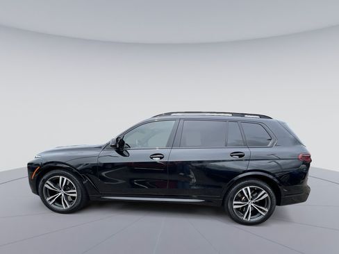Used 2025 BMW X7 M60i AWD/4WD image 6