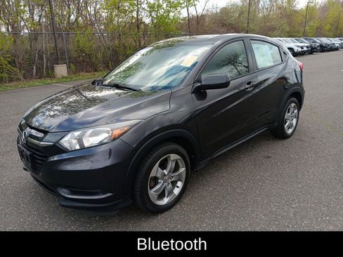 Certified 2017 Honda HR-V LX image 7