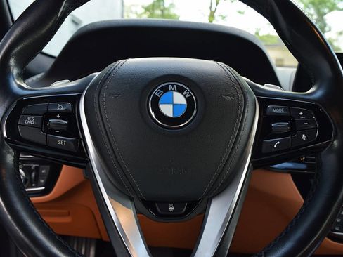 Used 2017 BMW 530i xDrive image 30