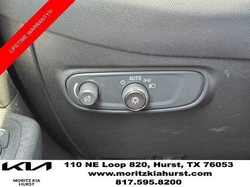 Used 2023 Chevrolet Equinox LT FWD image 24