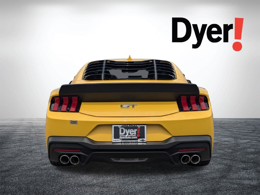 Used 2024 Ford Mustang GT RWD image 5