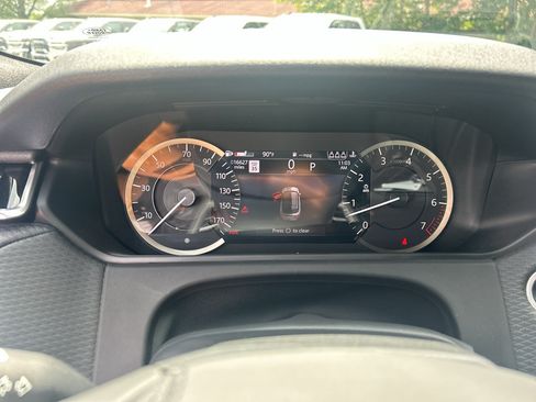 Used 2023 Land Rover Range Rover Velar HST AWD/4WD image 23