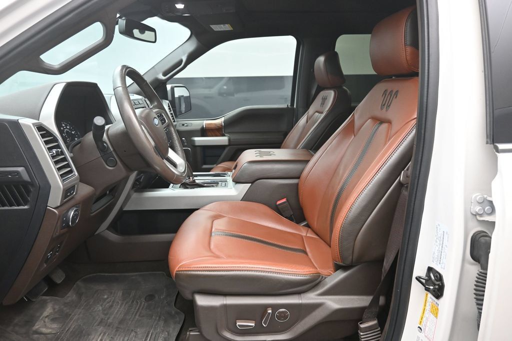 Used 2019 Ford F150 King Ranch w/ Equipment Group 601A Luxury AWD/4WD image 18