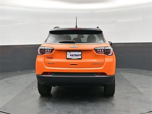 New 2026 Jeep Compass Limited w/ Mopar Graphics Package image 5