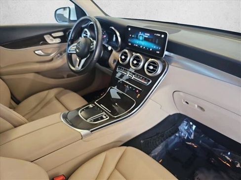 Used 2020 Mercedes-Benz GLC 300 image 26