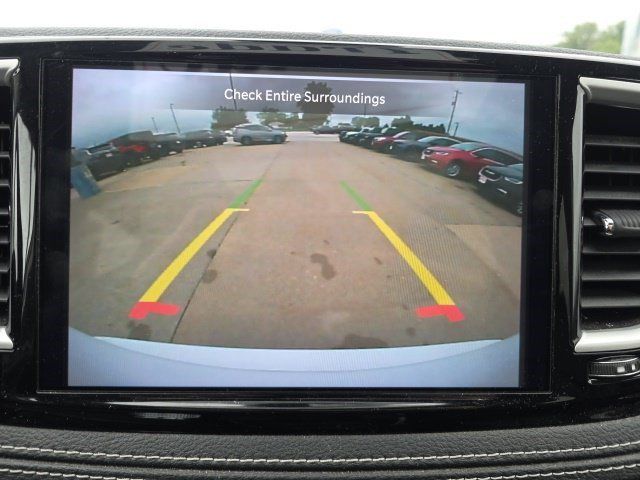 Certified 2022 Chrysler Pacifica Touring-L AWD/4WD image 22