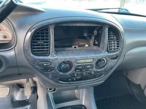 Used 2004 Toyota Sequoia SR5 image 32