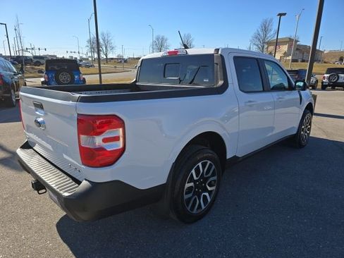 Used 2024 Ford Maverick Lariat image 5