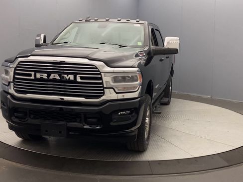 Used 2024 RAM 2500 Laramie AWD/4WD image 8