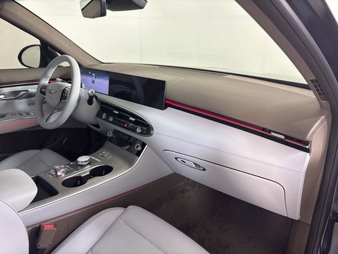 New 2026 Genesis GV70 2.5T Advanced AWD/4WD image 15