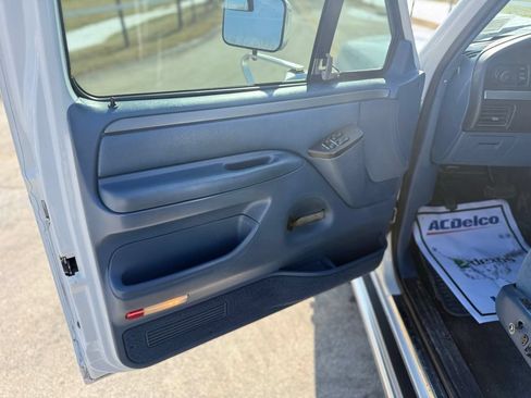 Used 1994 Ford F350 2WD SuperCab DRW image 24