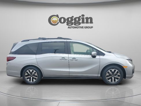 New 2026 Honda Odyssey EX-L image 5
