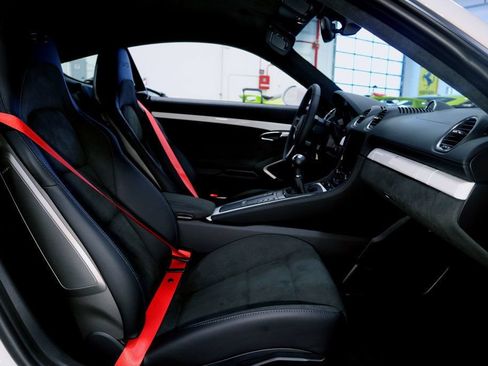 Used 2024 Porsche 718 Cayman GTS w/ Light Design Package RWD image 25