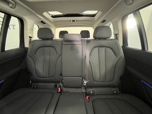 Used 2021 BMW X7 xDrive40i w/ Premium Package image 27