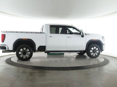 Used 2025 GMC Sierra 2500 Denali w/ Denali Reserve Package AWD/4WD image 6