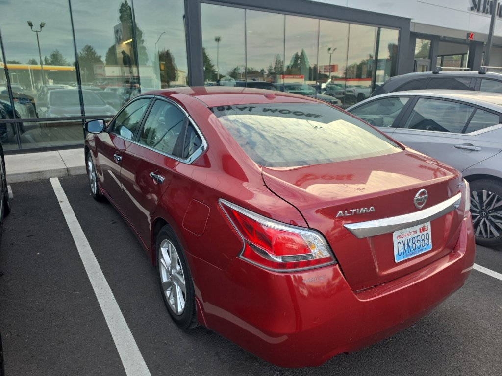 Used 2015 Nissan Altima 2.5 SL w/ Technology Package FWD image 5