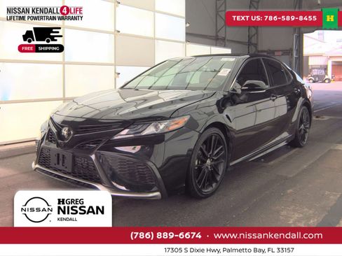 Used 2023 Toyota Camry XSE image 1