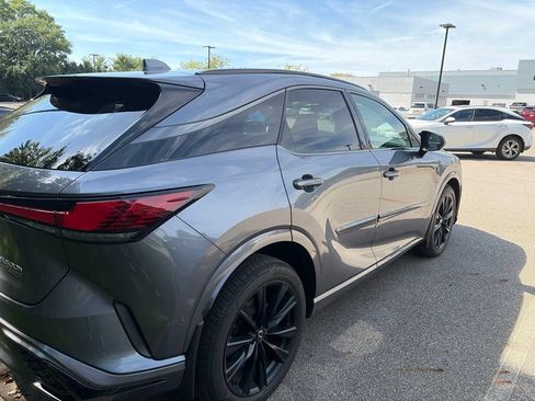 Used 2023 Lexus RX 500h F Sport w/ Accessory Package (2T) AWD/4WD image 9