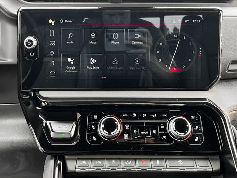 Used 2024 GMC Sierra 1500 AT4 image 23