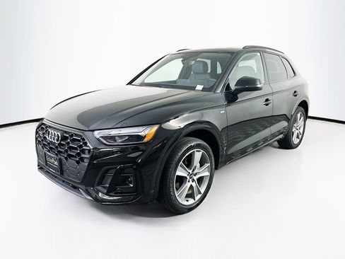 Used 2025 Audi Q5 2.0T Premium image 3