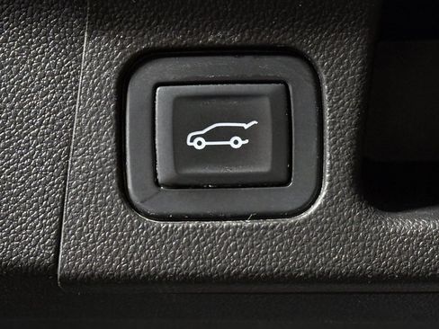 Used 2019 GMC Acadia SLT image 17