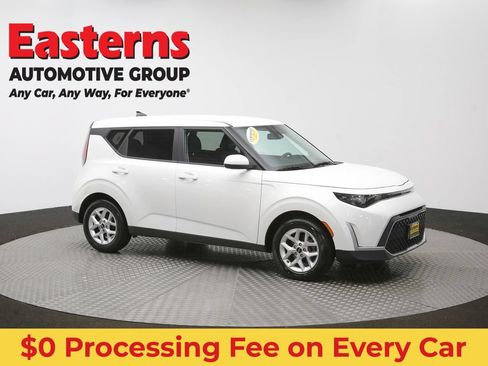 Used 2024 Kia Soul LX w/ Option Group 015 FWD image 45